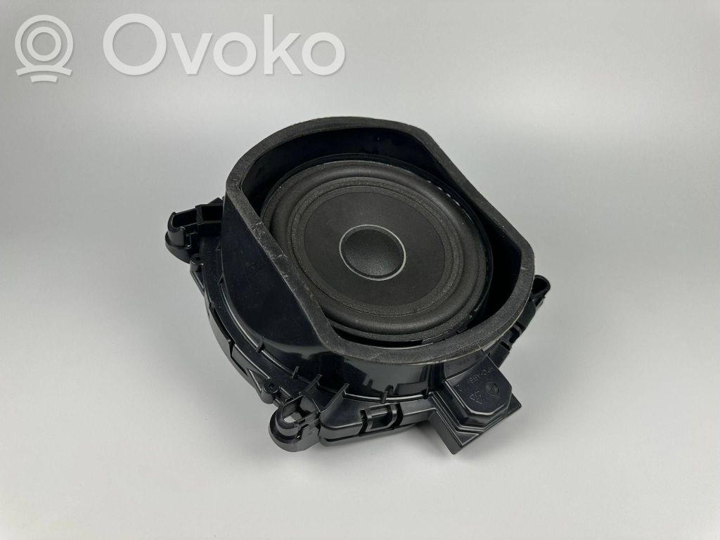 BMW X5 E70 Subwoofer 