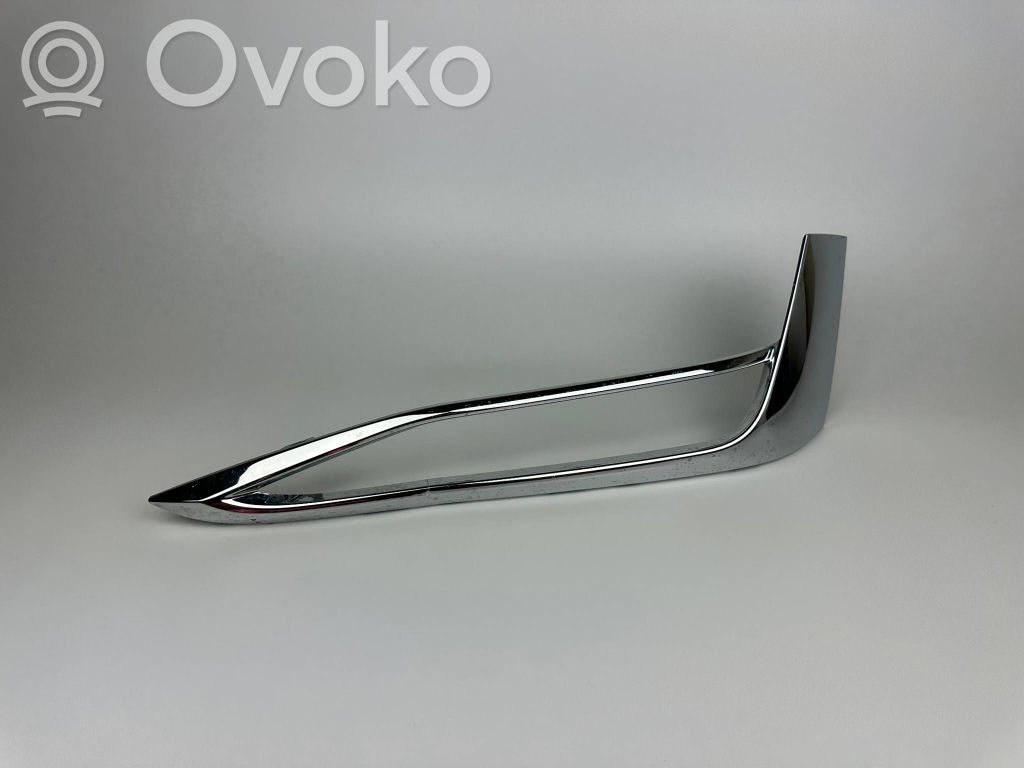 BMW 5 G30 G31 G38 Etupuskurin kulmaosan verhoilu 