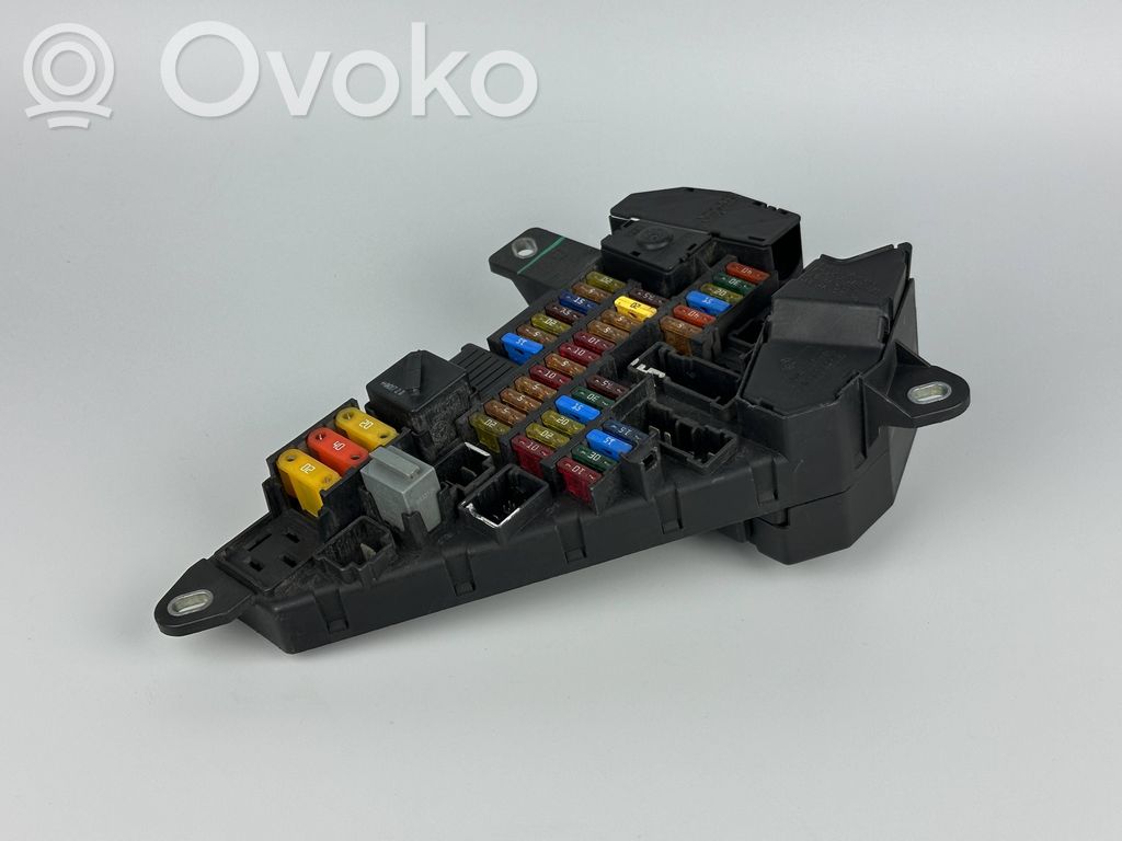 Sulakemoduuli   6906588,518811047
