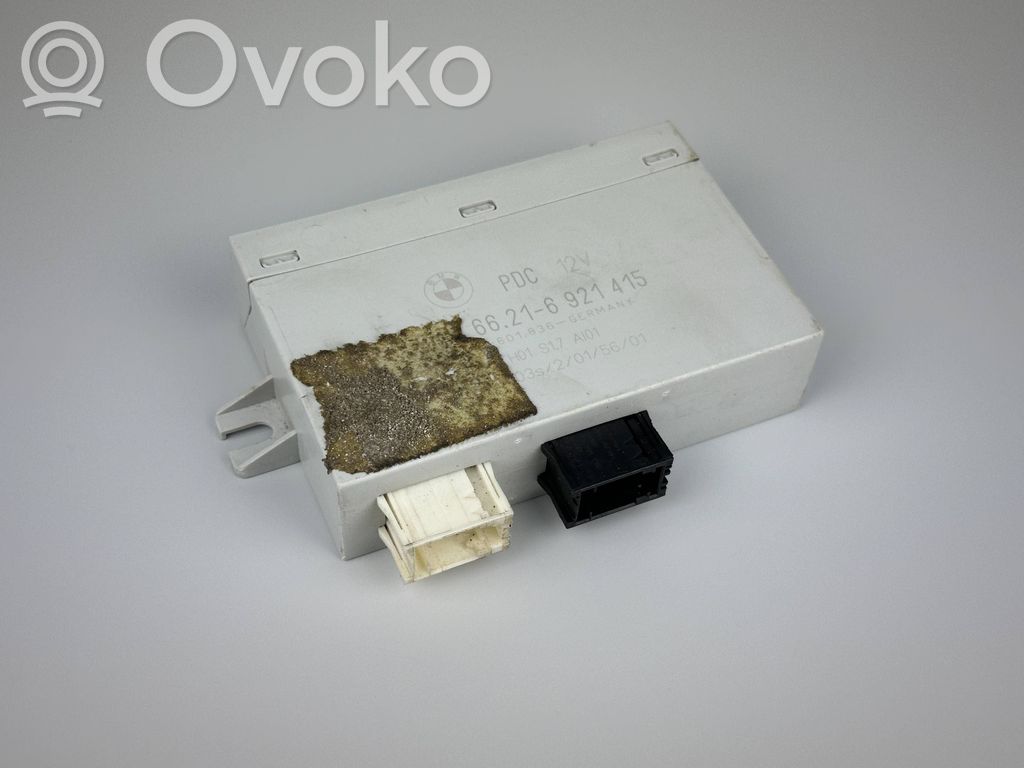 Pysäköintitutkan (PCD) ohjainlaite/moduuli   6921415,66216921415,601836,H01S17A101