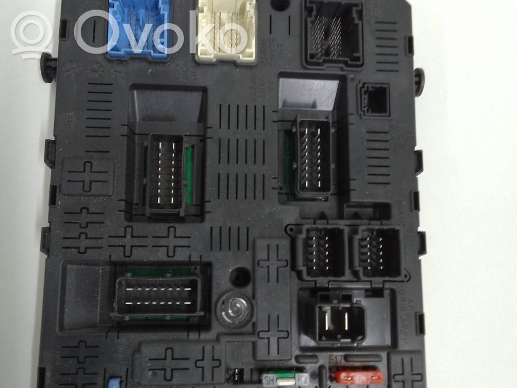 Módulo de fusible   281164872,281197595