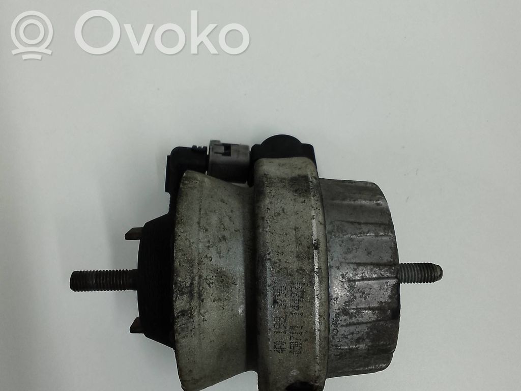 Engine mount bracket   4F0199379G,05071114423