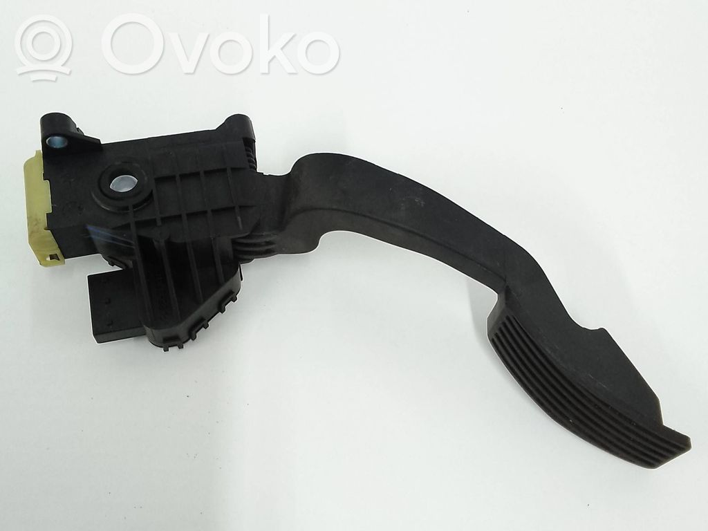 Opel Corsa D Akseleratora pedālis 