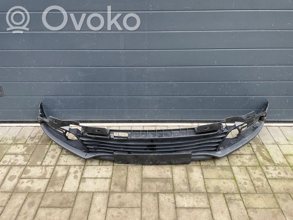 Apatinė bamperio dalis (lūpa)   DK24