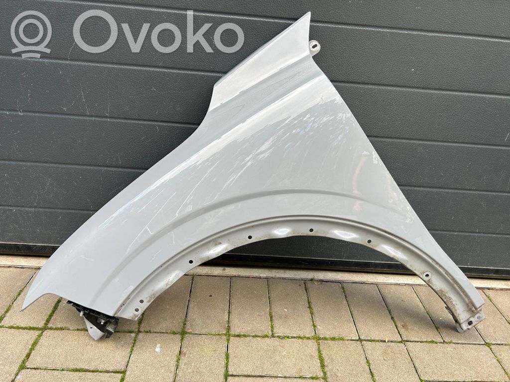 Błotnik przedni   6225461166R