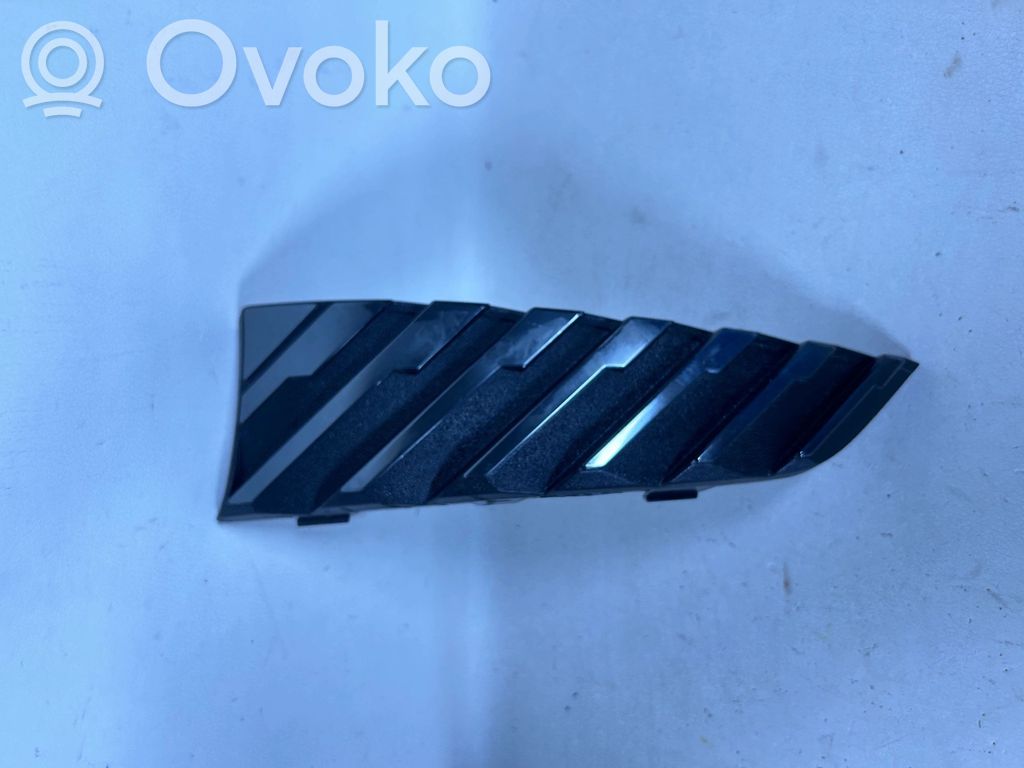 Peugeot 2008 II Dekoratīvās aizmugurē bampera ulikas 