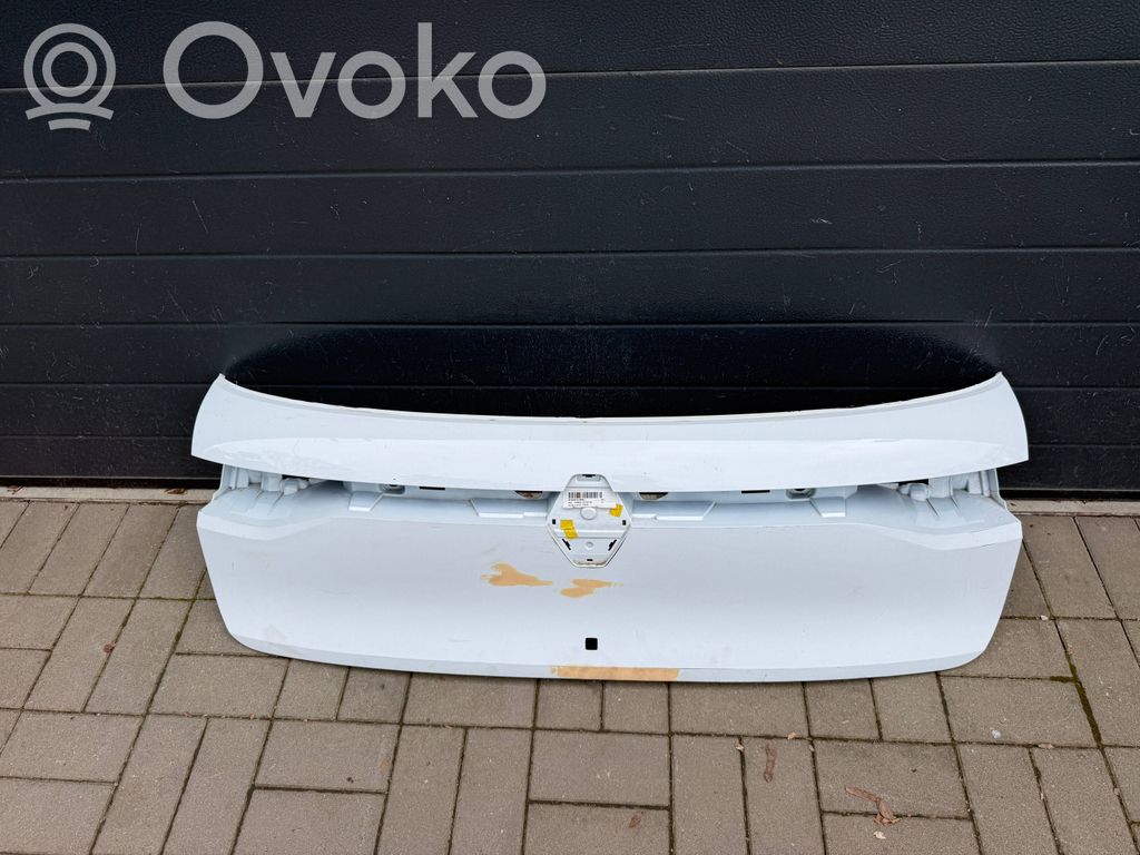Renault Megane E-Tech Tailgate trim 