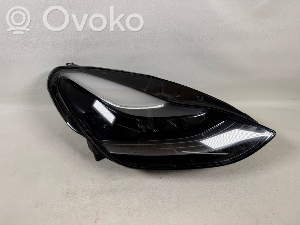 Headlight/headlamp   1514953