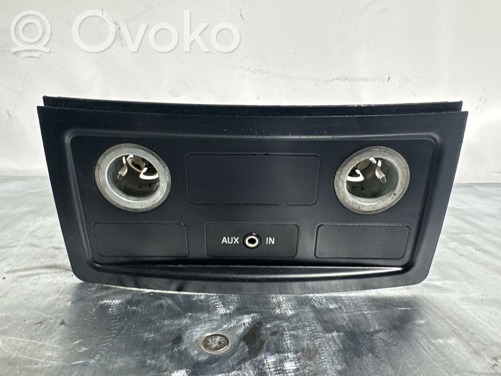 BMW 5 E60 E61 Отделка заднего прикуривателя 