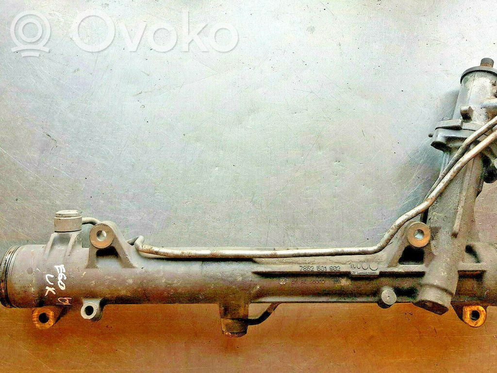 BMW 5 E60 E61 Stūres statnis 