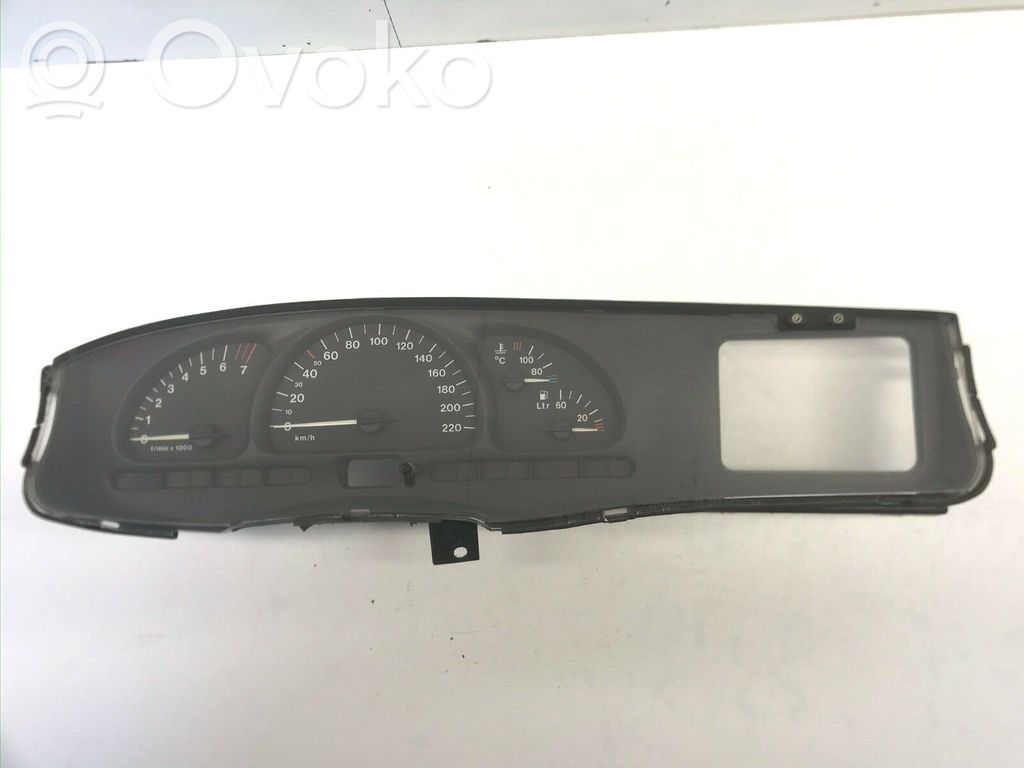 Opel Vectra B Spidometras (prietaisų skydelis) 