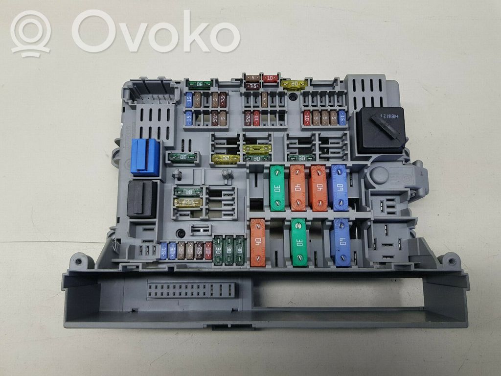 BMW 3 E90 E91 Fuse module 