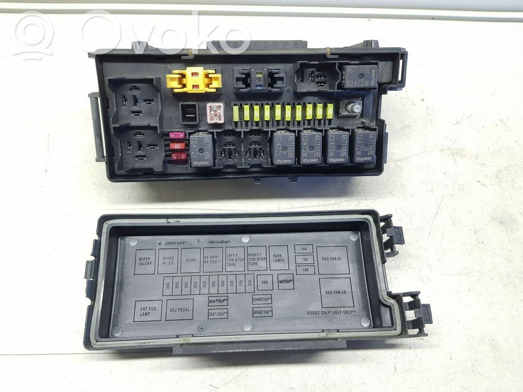 Jeep Grand Cherokee (WK) Fuse module 