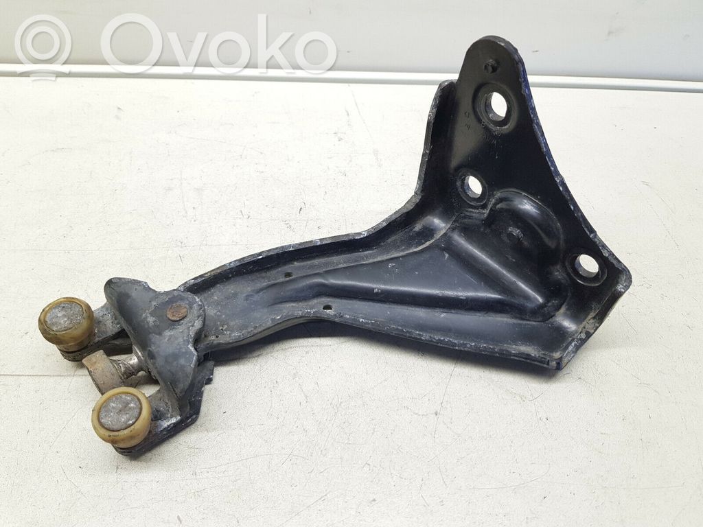 Peugeot Expert Apakšējais rullīša virzītājs / apakšējā eņģe 