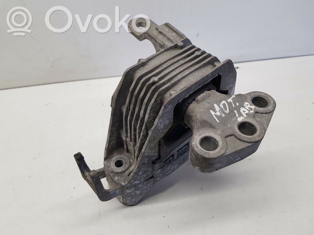 Opel Astra J Engine mount bracket 