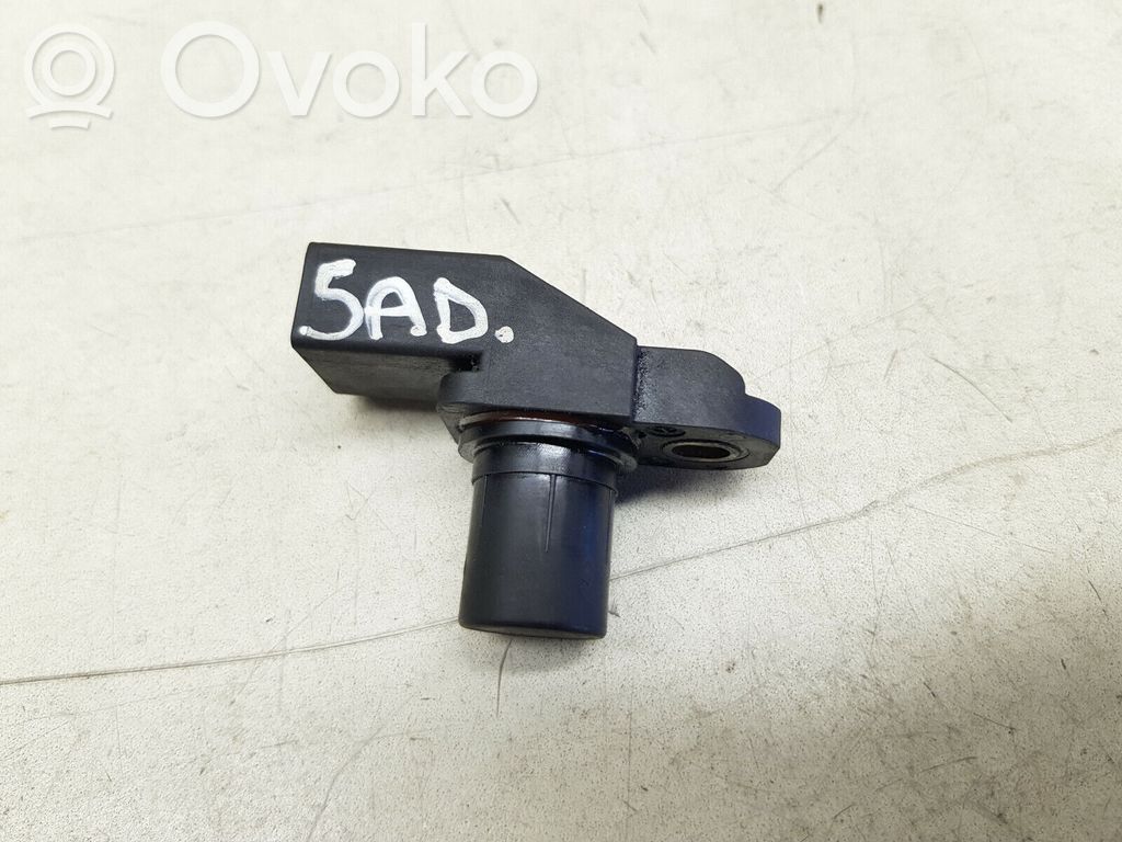 BMW 1 E81 E87 Camshaft position sensor 