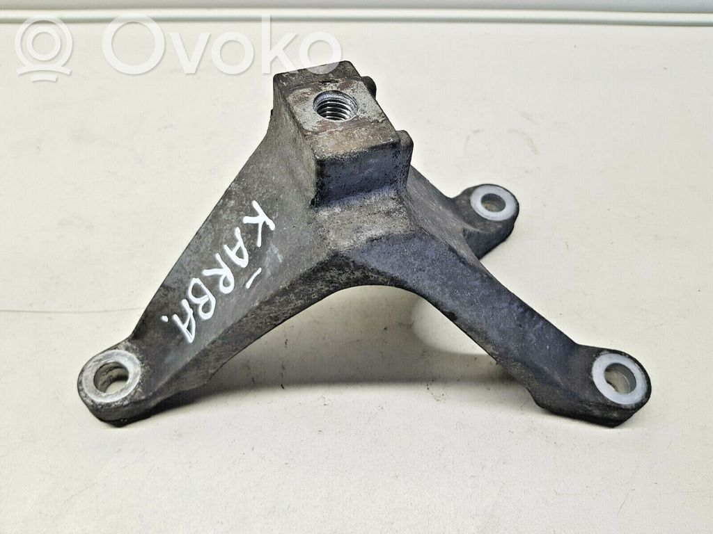 Ford Focus Gearbox mounting bracket 