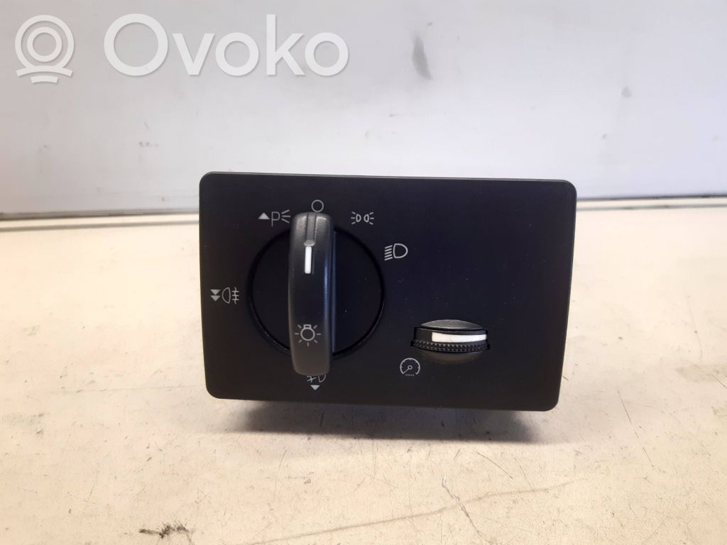 Ford C-MAX I Light switch 