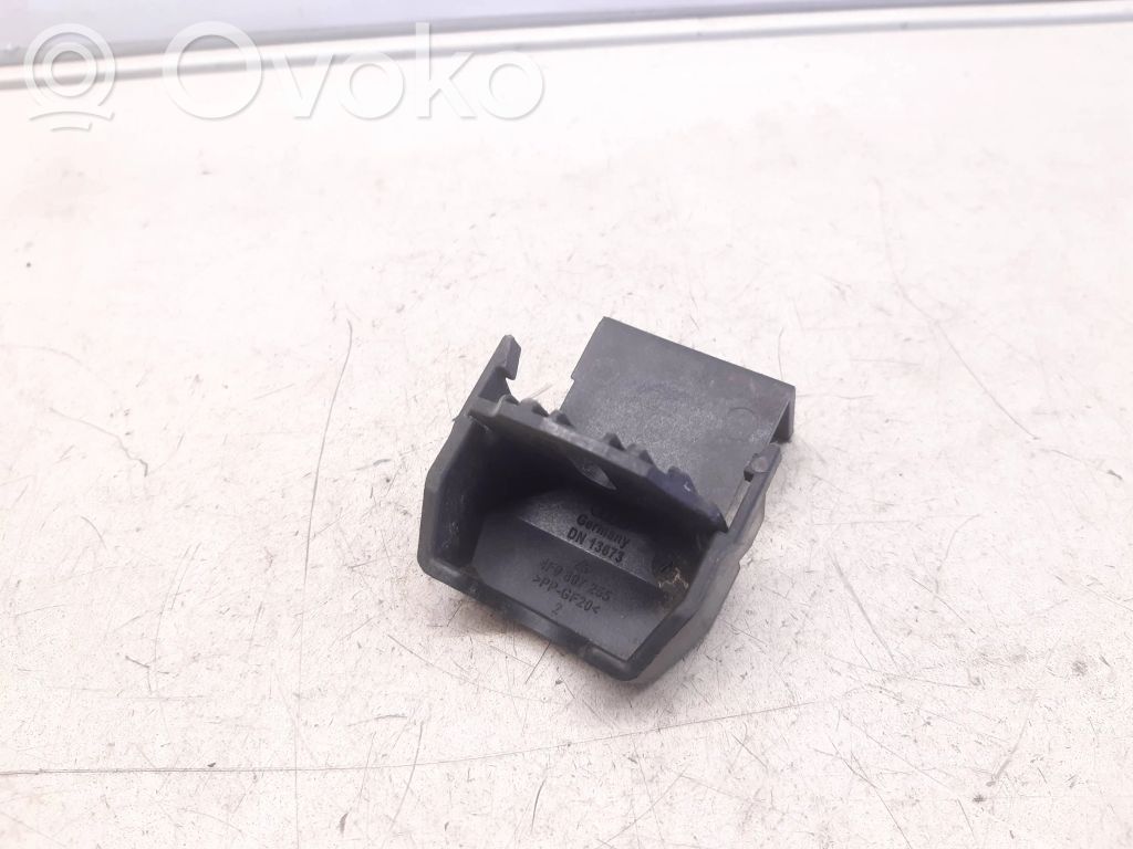Audi A6 S6 C6 4F Front bumper mounting bracket 