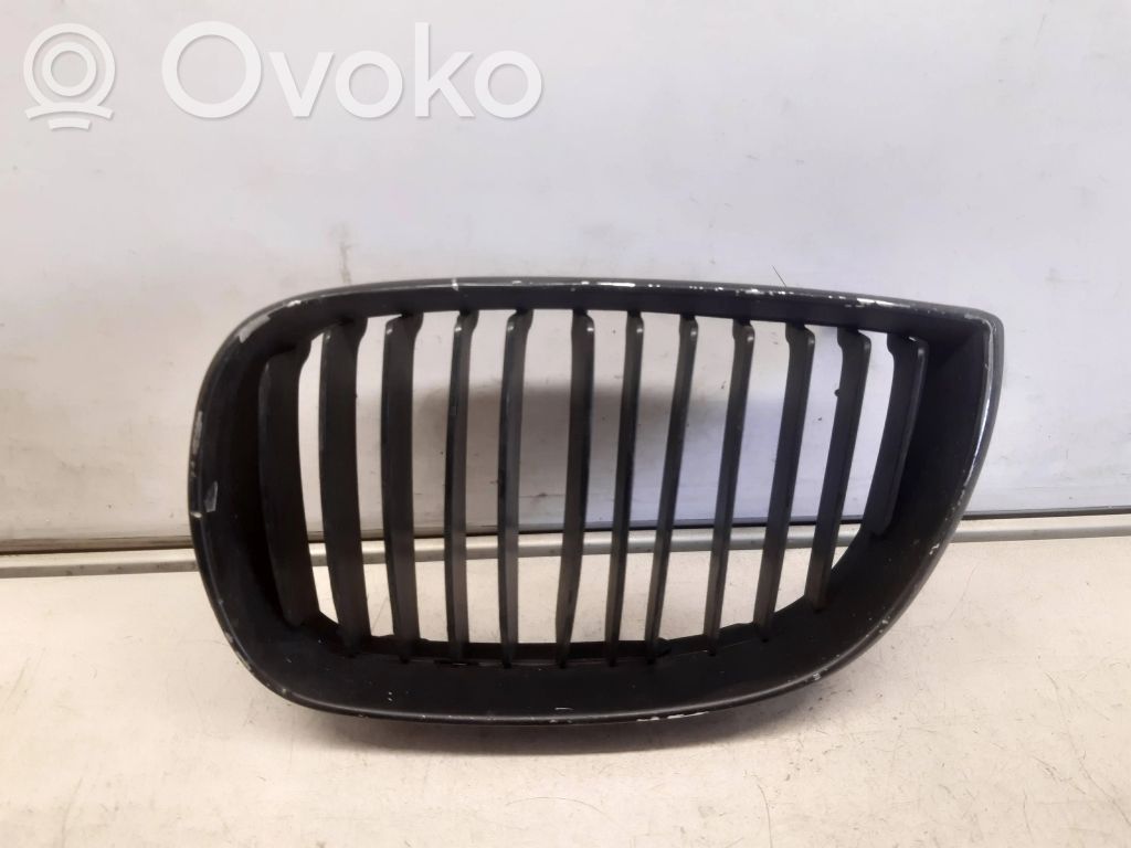 BMW 1 E81 E87 Oberes Gitter vorne 