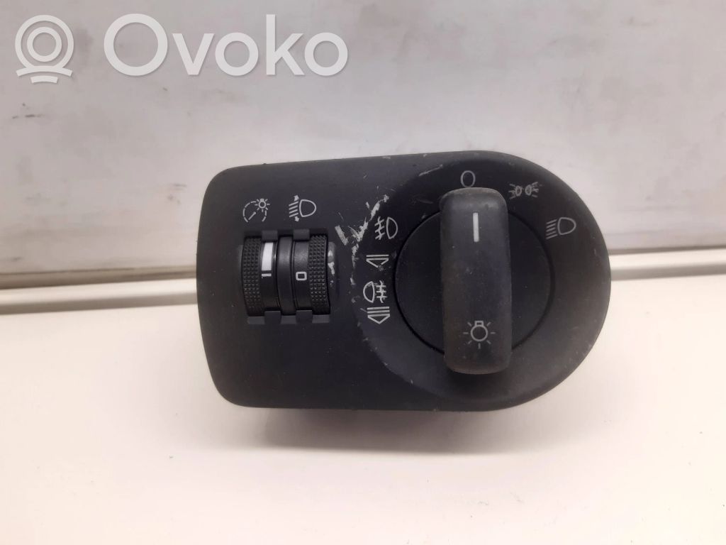 Audi A3 S3 8P Light switch 