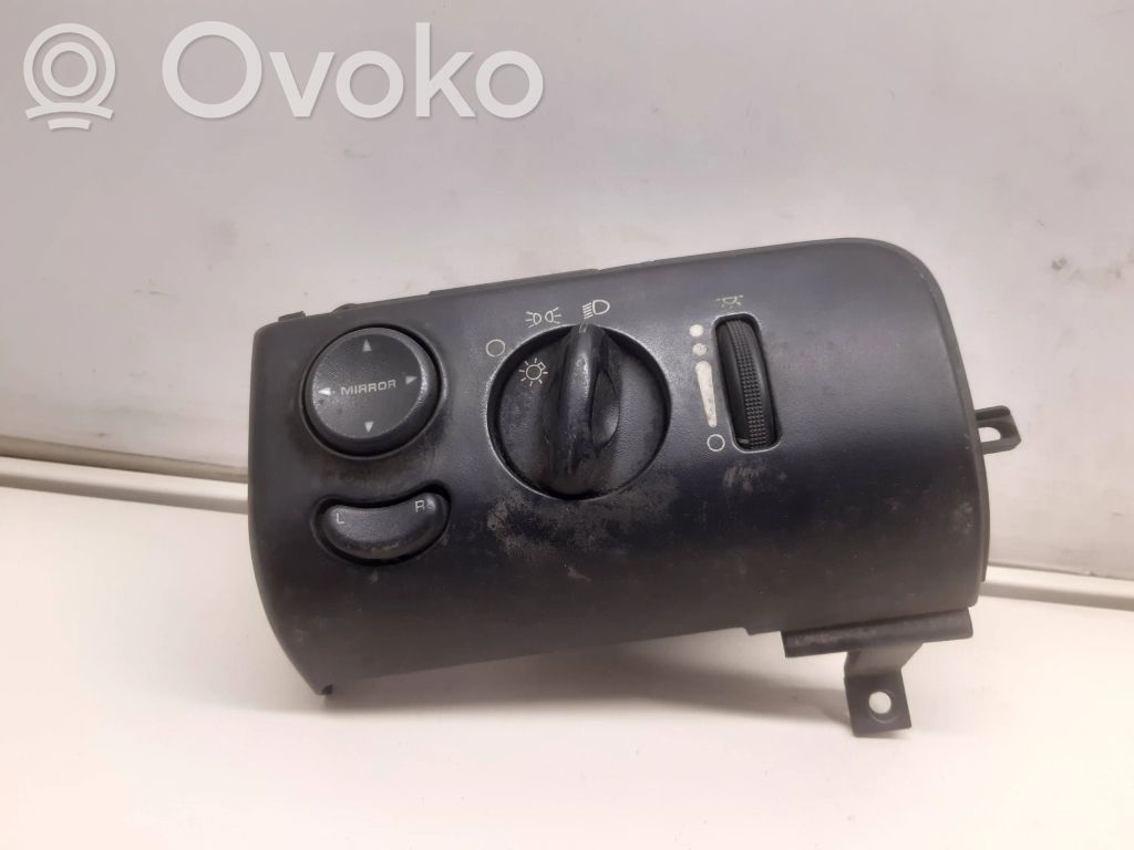 Chrysler Voyager Light switch 