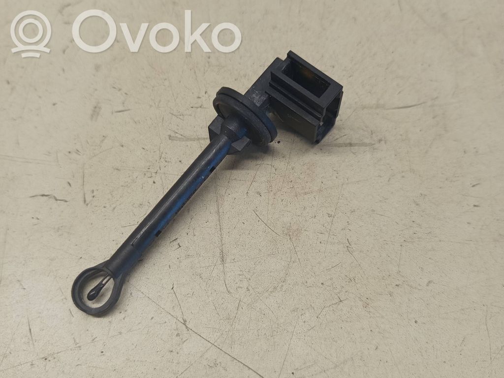 Interior temperature sensor   4E0907543