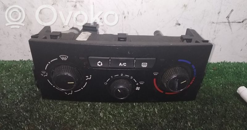 Climate control unit   N107405N
