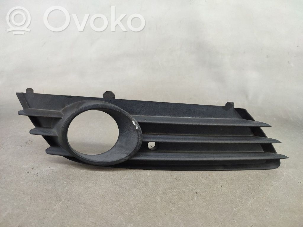 Kühlergrill   DIREITO,375768702