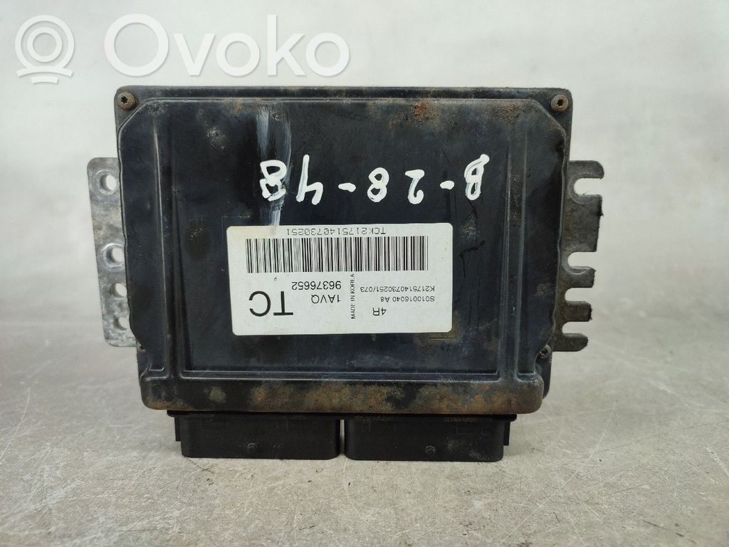 Moottorin ohjainlaite/moduuli   S010016040A8