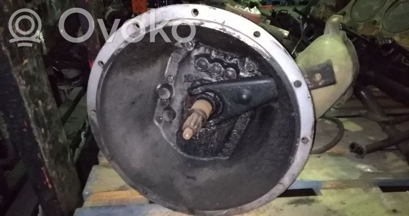 Nissan Patrol Y60 Manual 5 speed gearbox 