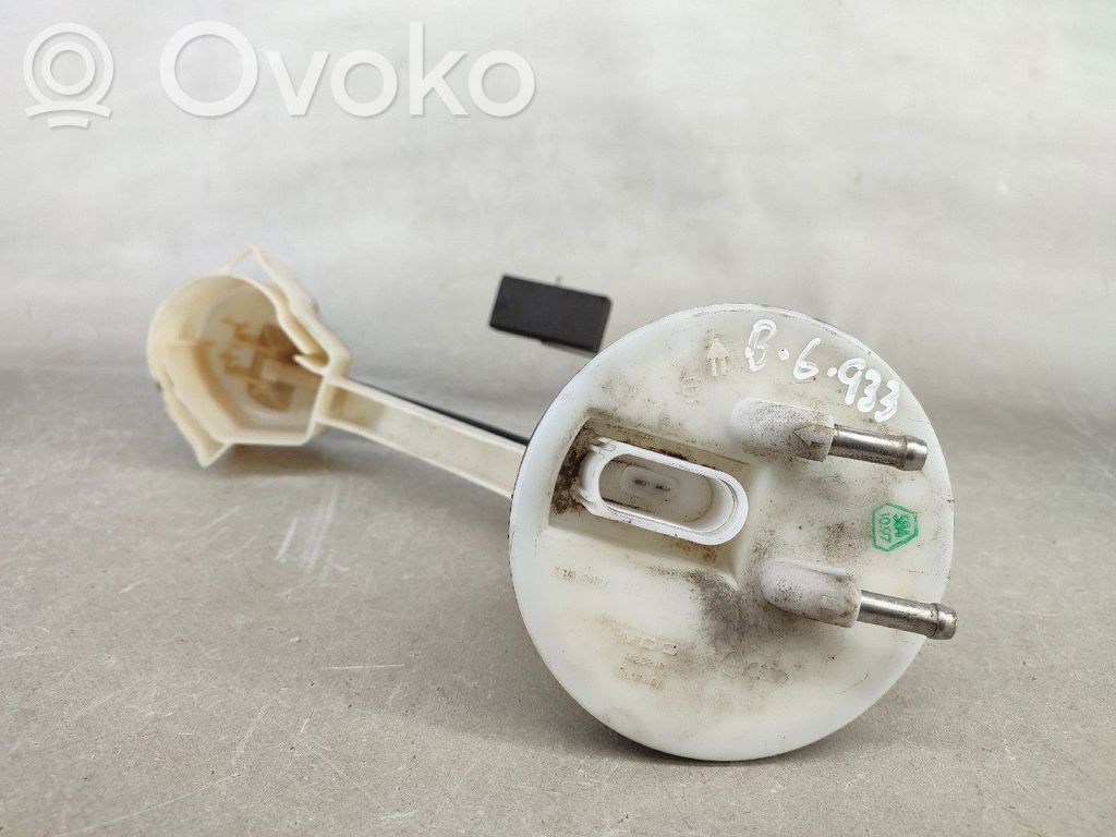 Sensor de nivel de combustible   2208017