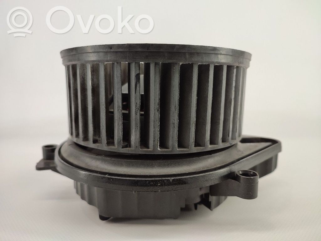 Mazā radiatora ventilators   8E1820021B