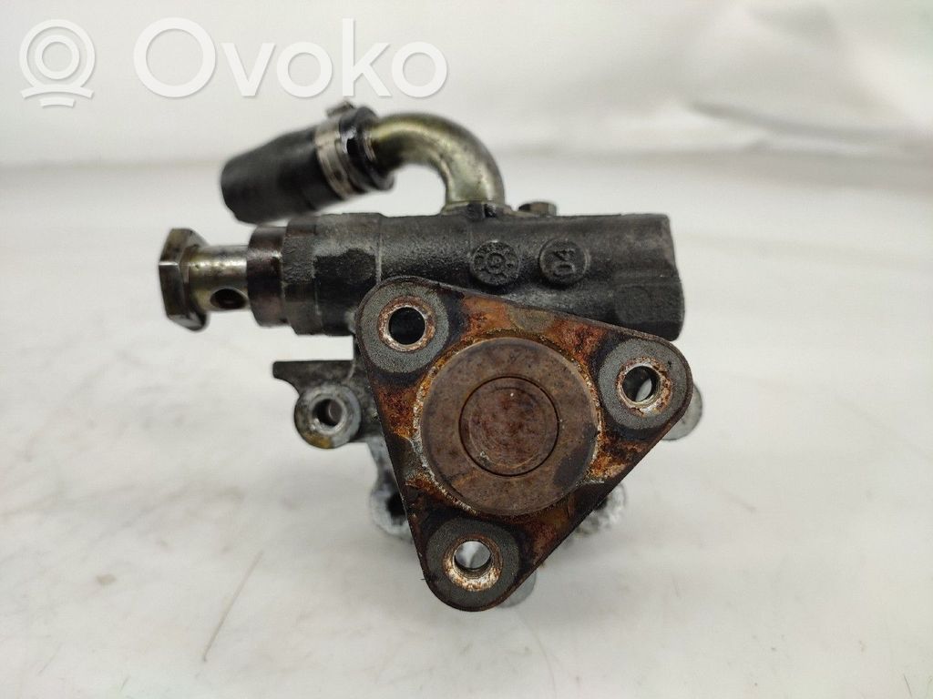 Ohjaustehostimen pumppu   8D0145177Q