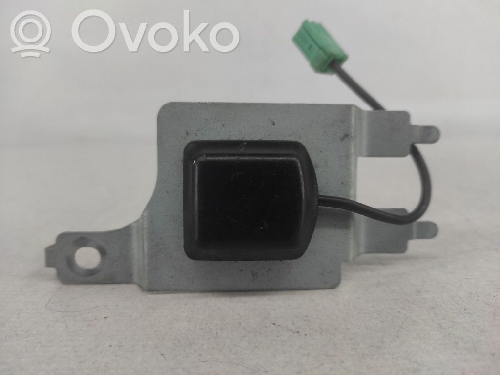 Moottorin ohjainlaite/moduuli   F15166DY0