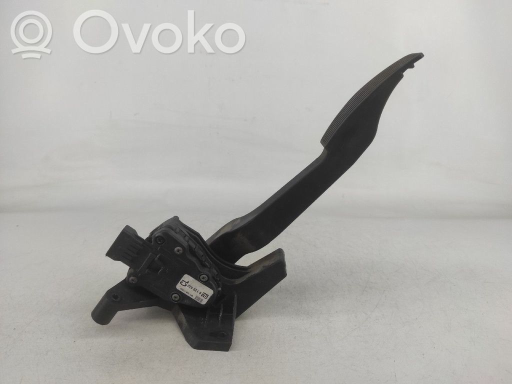 Pedal del acelerador   9129423,6PV00811000