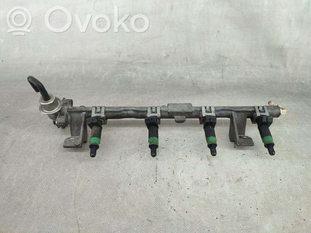 Ford Focus Degvielas maģistrālā caurule 