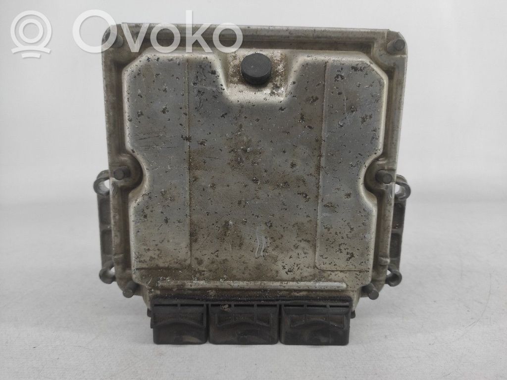 Sterownik / Moduł ECU   0281010297,8200183768