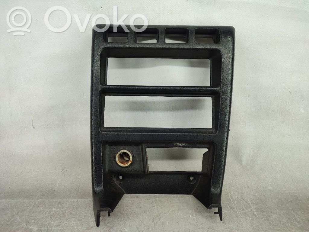 Nissan Sunny Verkleidung Radio / Navigation 