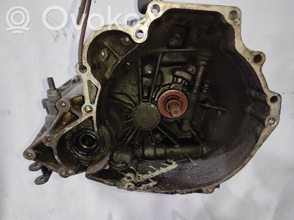 Nissan Sunny Cutie viteze manuală cu 5 trepte