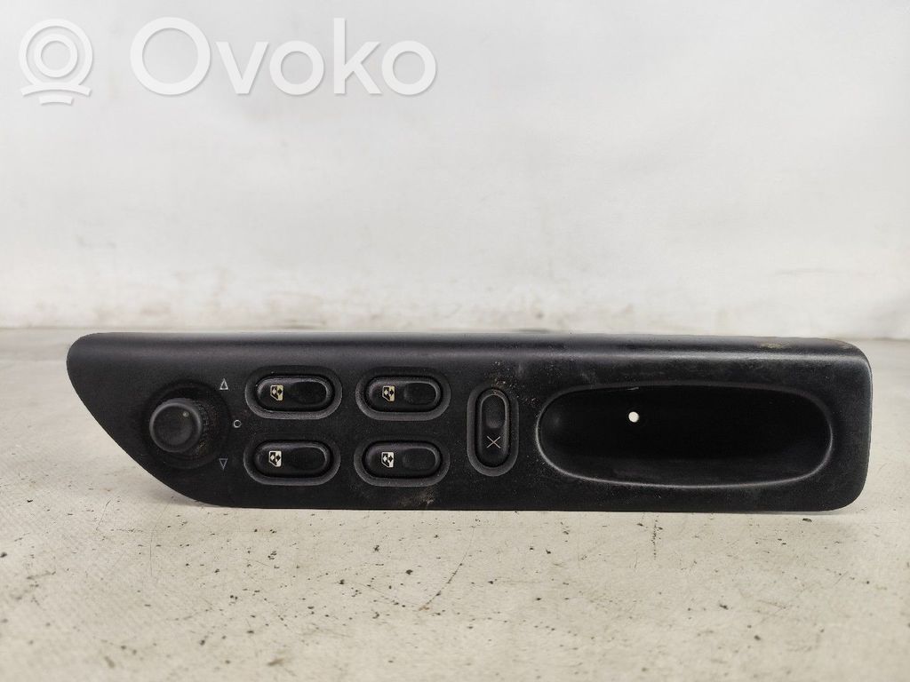 Electric window control switch   7700822337,7700808035