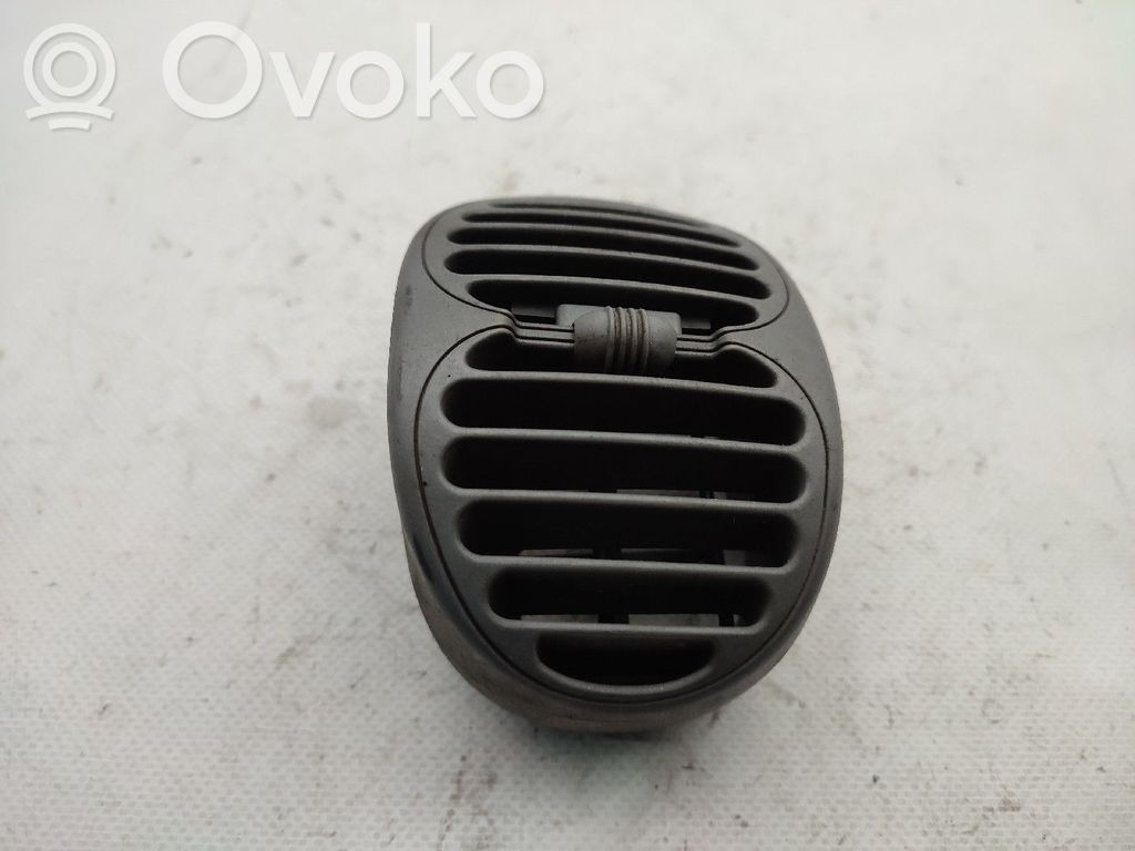 Chrysler Voyager Grille d'aération centrale