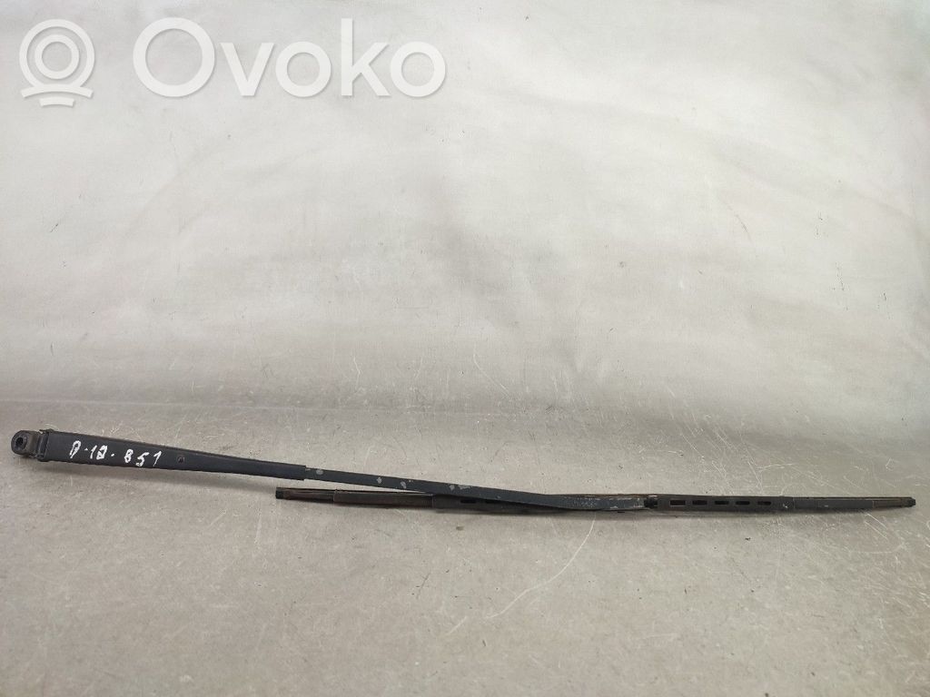 Front wiper blade arm   95VB17526BIA