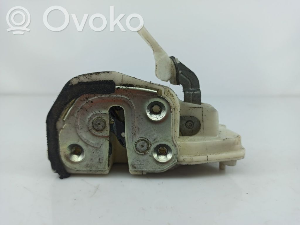 Rear door lock   4PINOS,8B05A0523