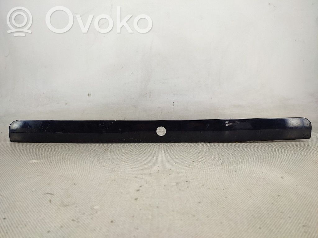 Audi A4 S4 B5 8D Šoninė apdaila (prie lango) 