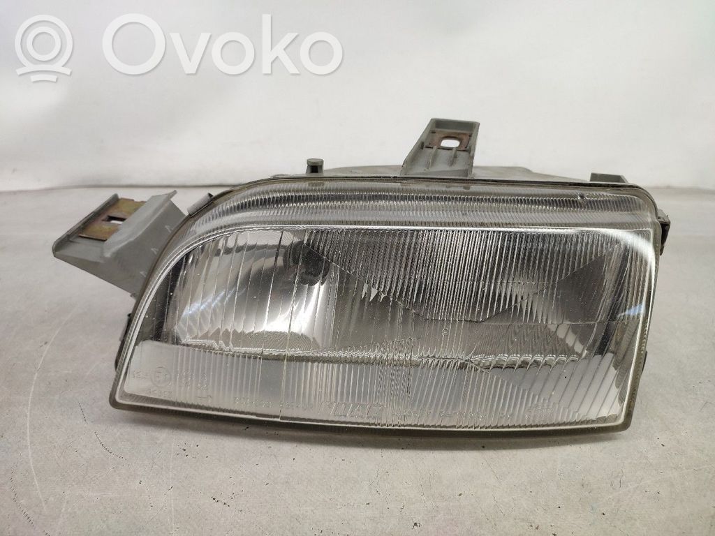Fiat Punto (176) Scheinwerfer 