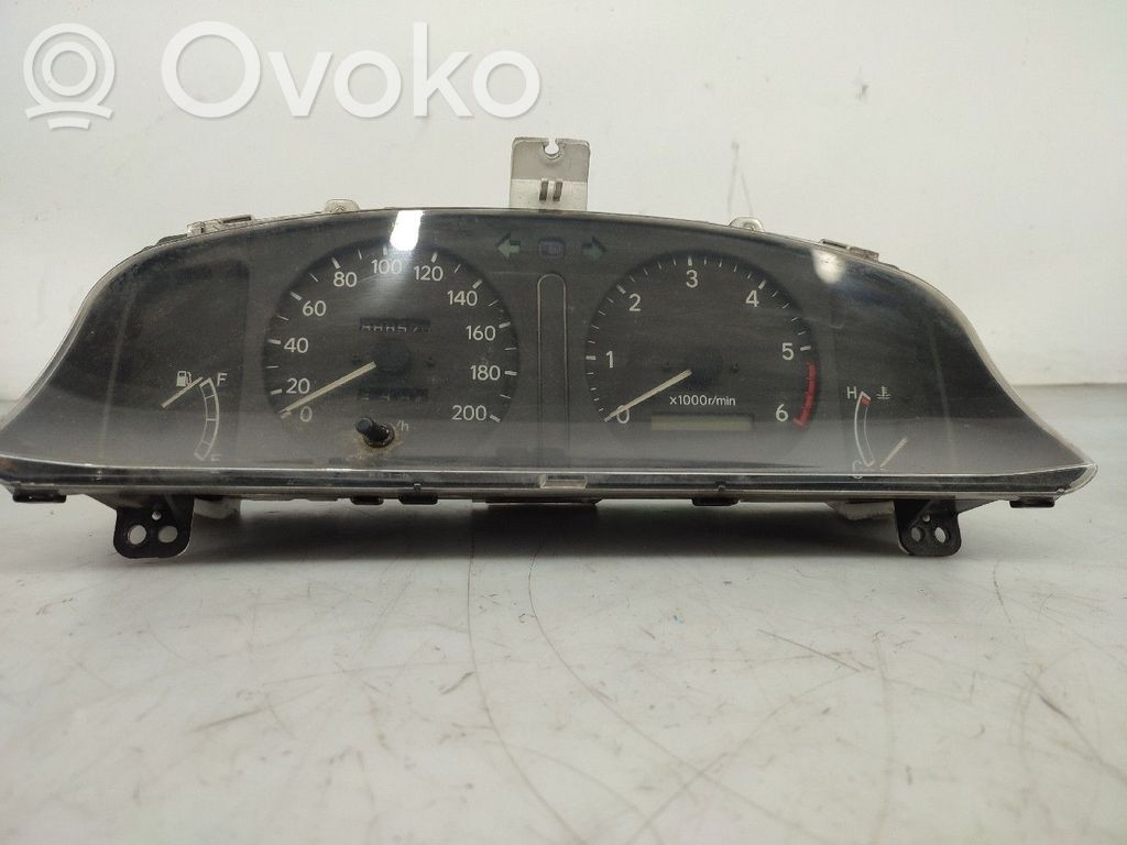 Licznik / Prędkościomierz   2573104320,2573104320,8380012891,888575KM