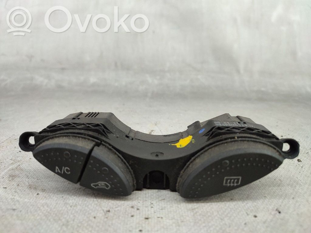 Interruptor de control multifunción   YS4T194945BA