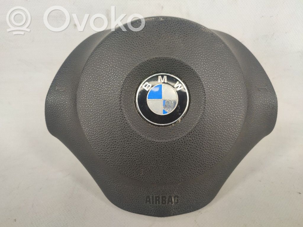 Steering wheel airbag   6772457