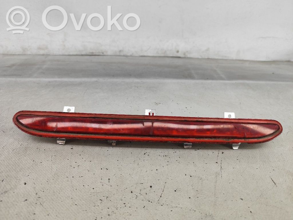 Volkswagen Eos Third/center stoplight 
